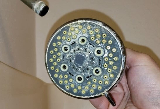remove-the-shower-head-from-the-shower-head-pipe